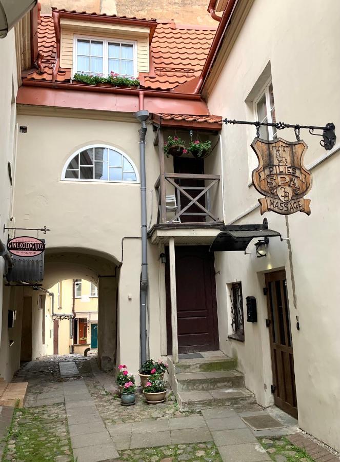 Very Vilnius Pilies Street Екстериор снимка